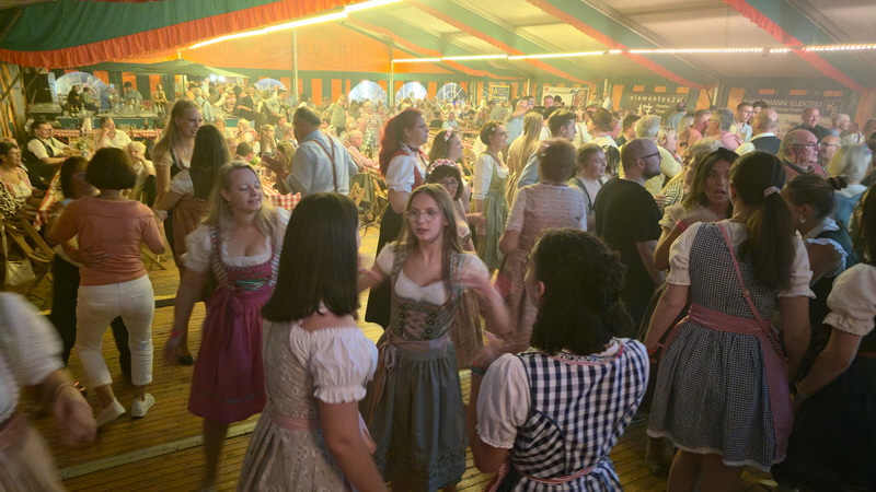 76_Oktoberfest 2025
